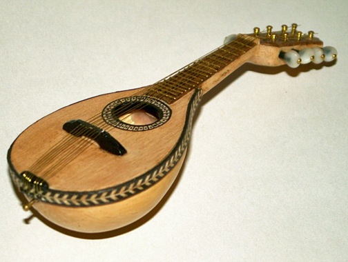 tiny mandolin